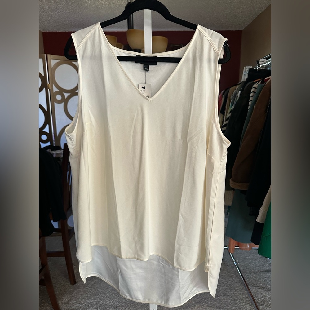 Lane Bryant Ivory Cream High Low Sleeveless Blouse Tank Top NWT Size 18